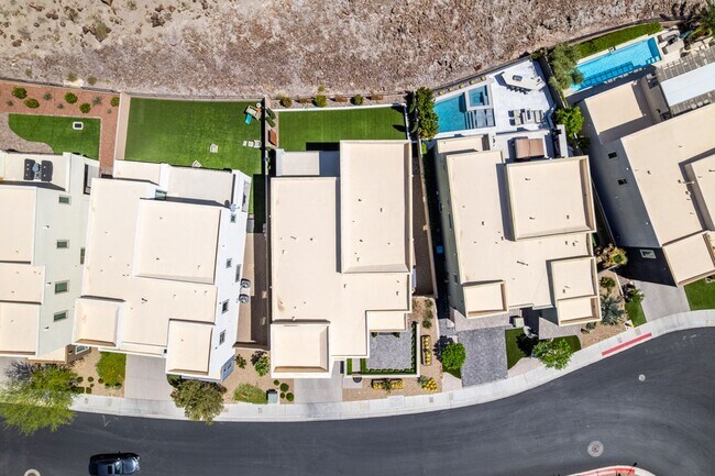 Photo - Luxury Rental with Mountain Views in Gated...