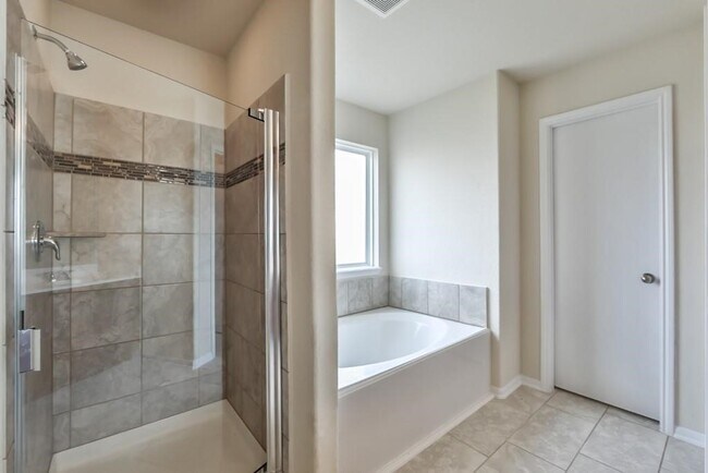 Photo - 9990 Chimney Swift Ln