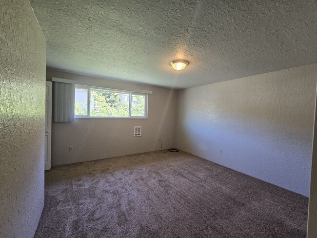 Photo - 124 NE Atkinson Ct Unit 15