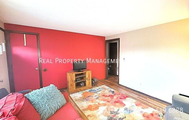 Photo - 217 9th St