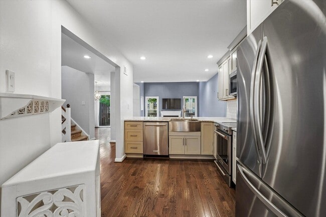 Photo - 1604 Cotswald Ct