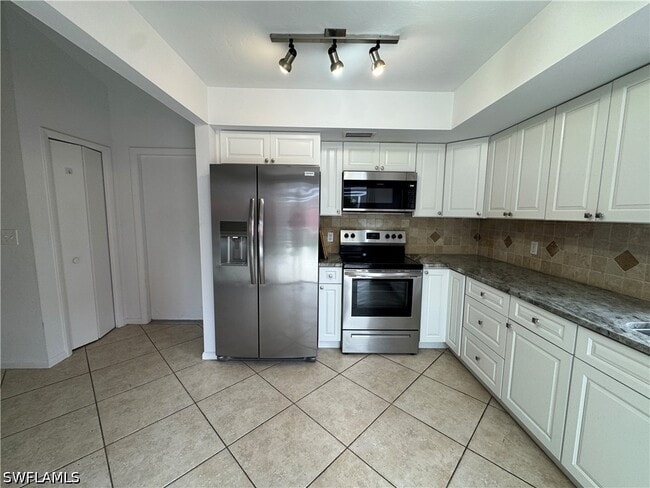 Photo - 604 102nd Ave N