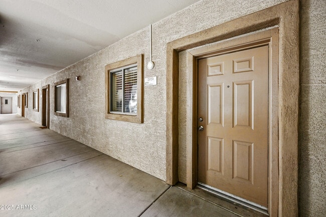 Photo - 920 E Devonshire Ave Apartment Unit 2025