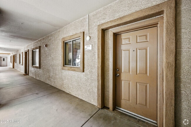 Building Photo - 920 E Devonshire Ave Unit 2025 Rental