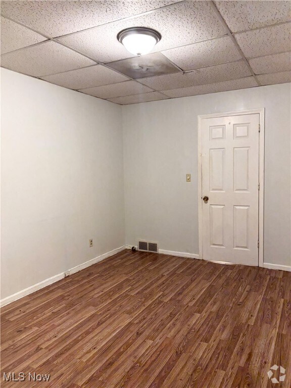 Building Photo - 1066 E 62nd St Unit 8 Rental