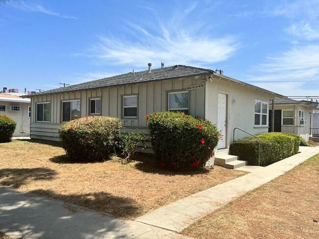 Photo - 664-670 S Eremland Dr Unidad 664