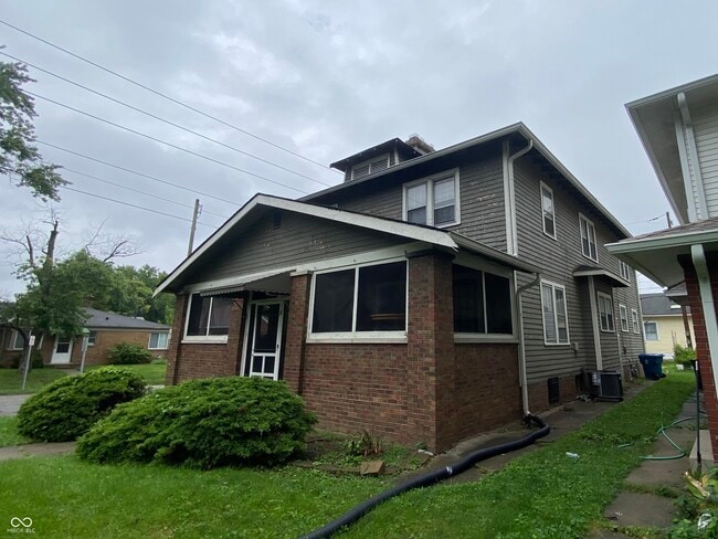 Photo - 5275 N College Ave