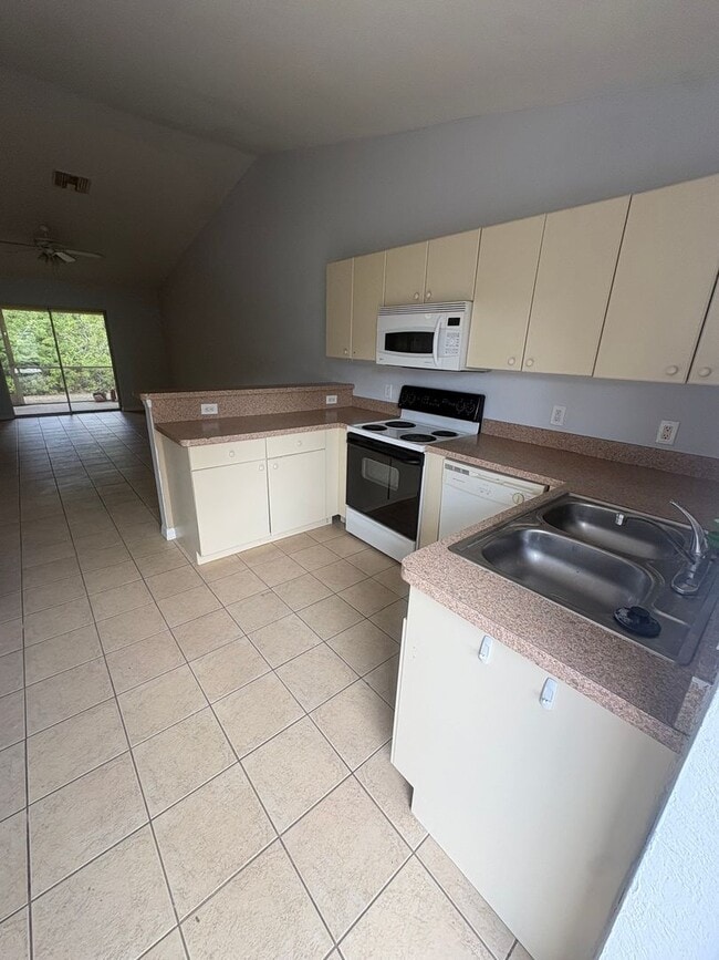 Photo - 1000/1002 W 12th Street Unit 1002 W. 12th St