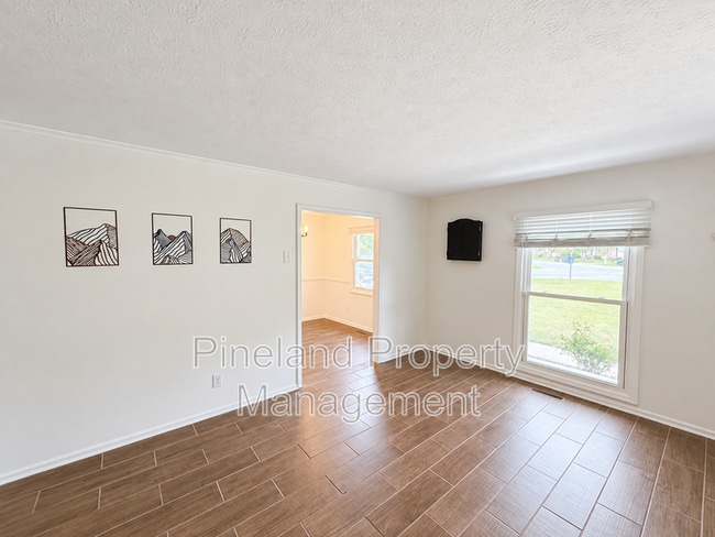 216 Haverhill Dr