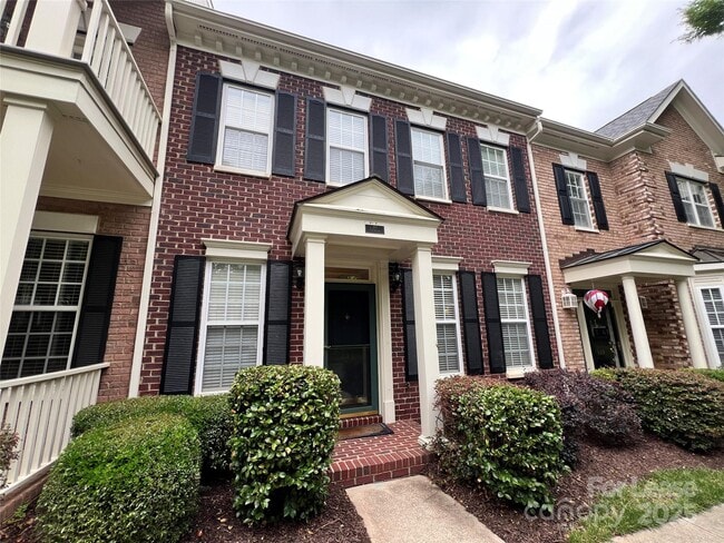Photo - 215 N Faulkner Way Townhome