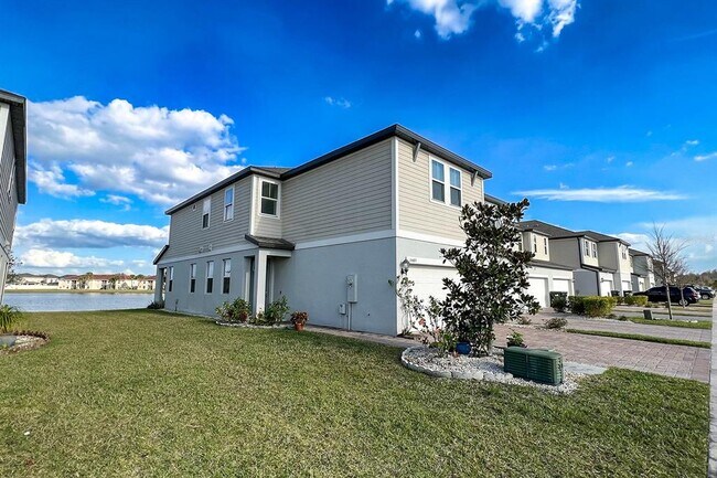 15589 Willow Arbor Cir