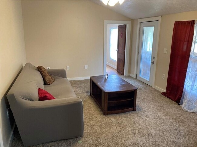 1047 Horton Rd
