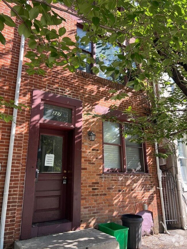 Building Photo - 327 E Philadelphia St Unit 1st Floor Rental