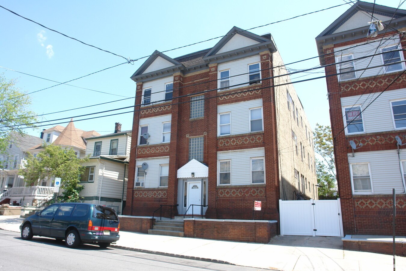 Photo - 104 State St