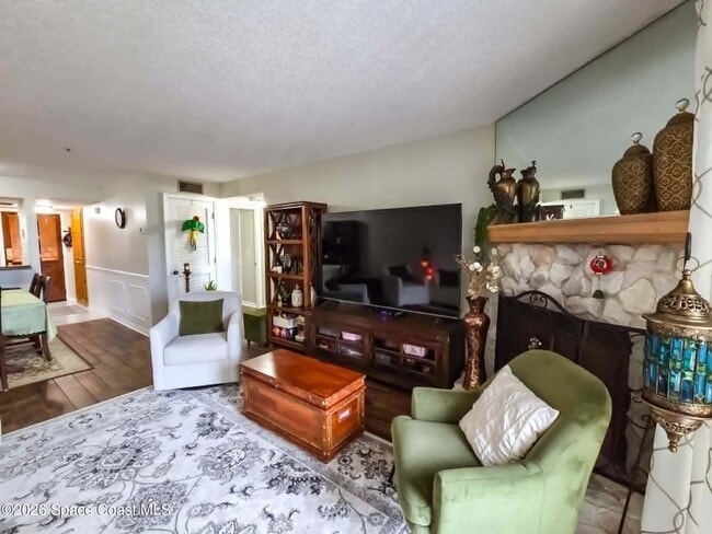 Photo - 3321 Kirkland Rd NE