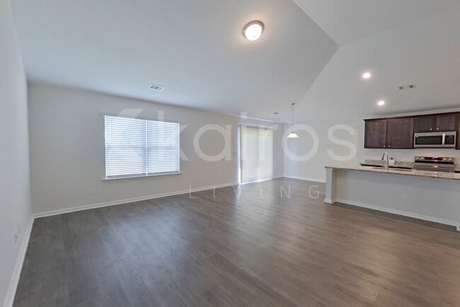 Photo - 103 St Phillip Wy