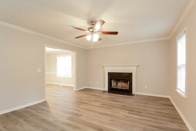 Photo - 5827 Waterford Landing Ct