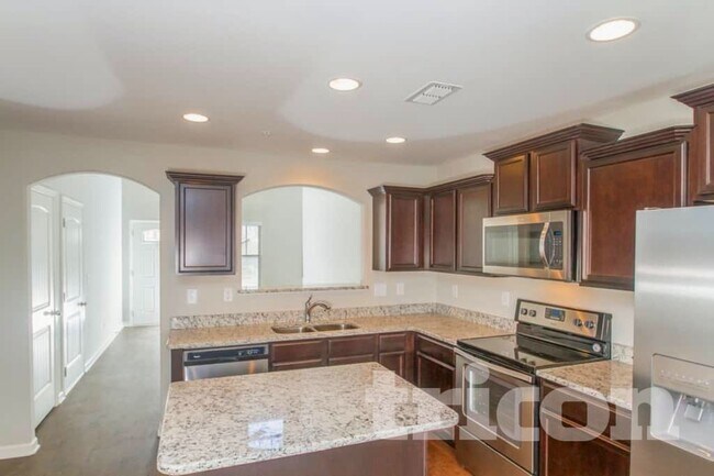 Photo - 1093 Neeleys Bend E