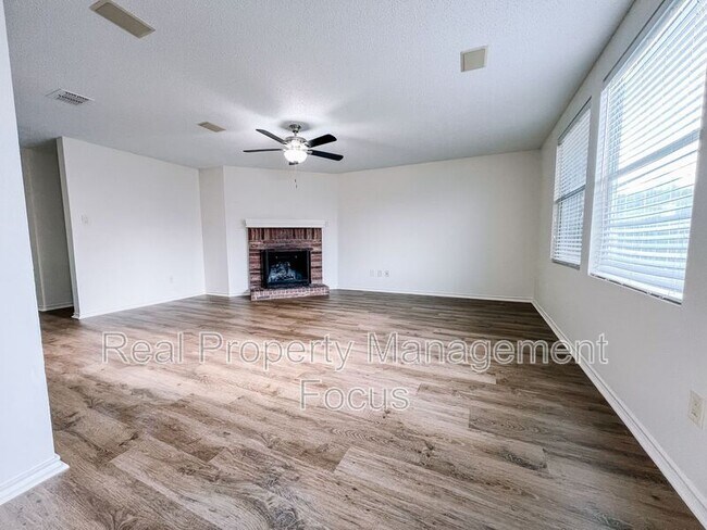 Photo - 1329 Scenic Hills Dr