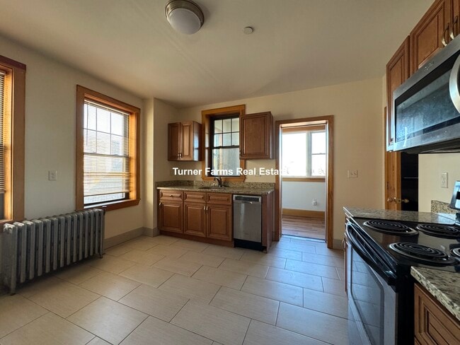 Photo - 145 Hillside St Unit 2