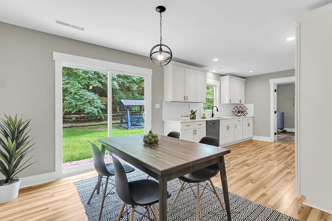 Photo - 6305 Lucille Dr