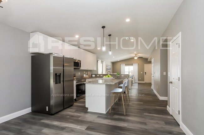 Photo - 1827 Dorothy St