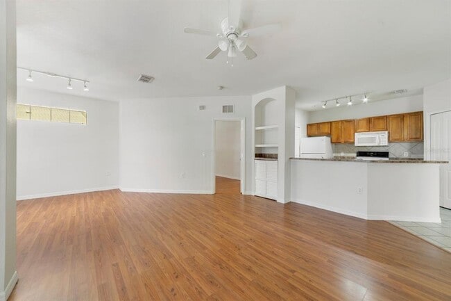 Photo - 6159 Metrowest Blvd Unit 204