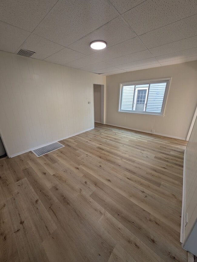 Photo - 551 Sixth St