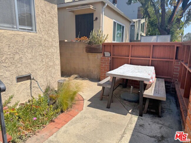 Photo - 407 Venice Blvd.