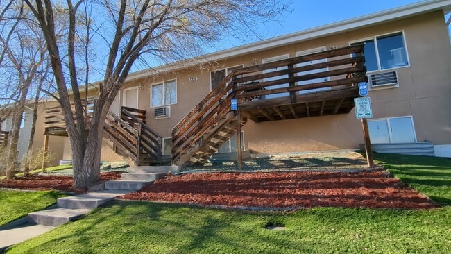 Building Photo - Oakshire D Unit D