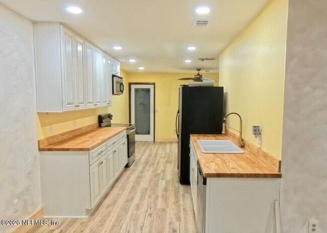 Photo - 3054 Cobblewood Ln W