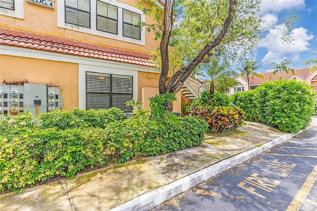 Building Photo - 10441 SW 156th Ct Unit 411