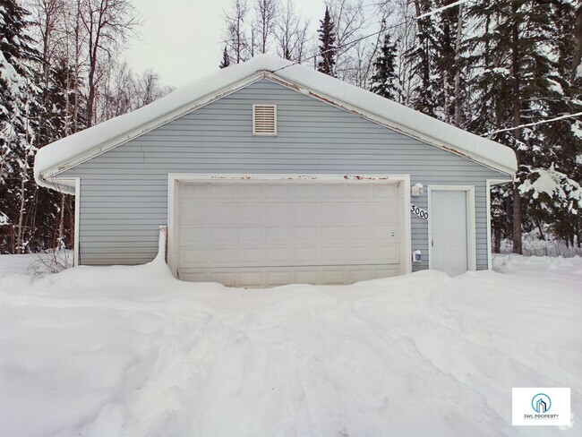 Building Photo - 3000 Amanda Loop Rental