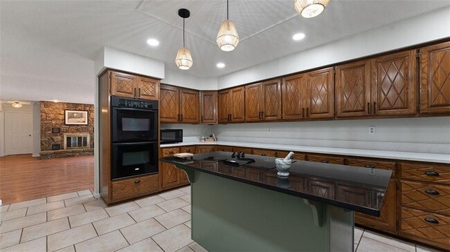 Photo - 44 Sandwick Dr