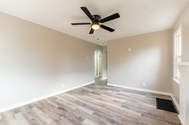 Photo - 198 S Weyant Ave Casa