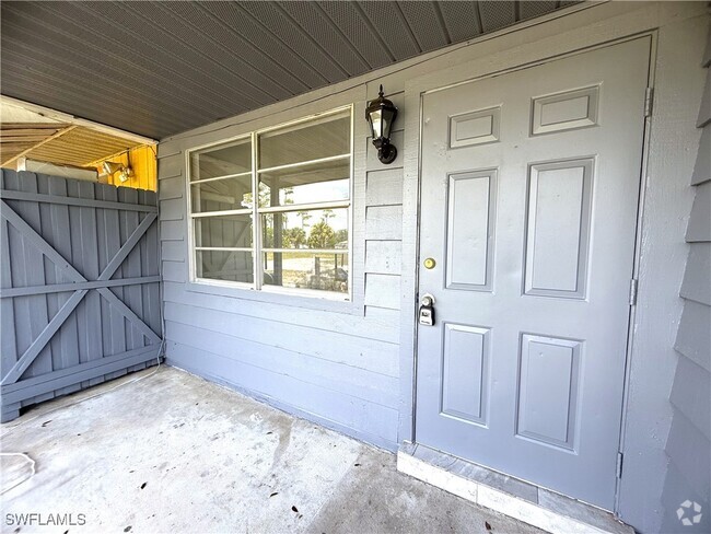 Building Photo - 2621 Nightshade Ln Rental