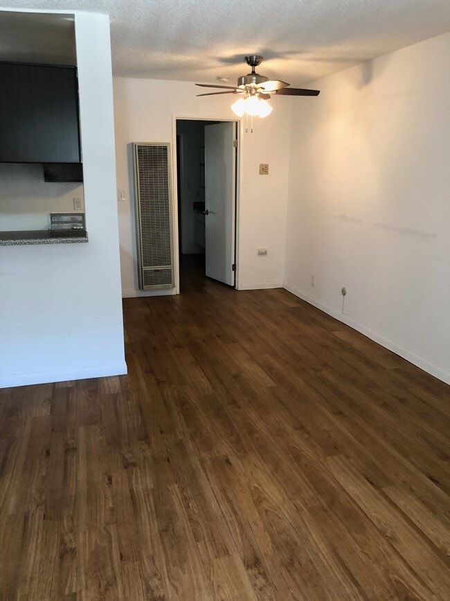 Photo - Executive House Apartments
