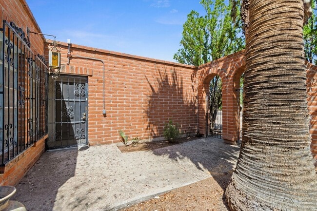 Photo - Great Home in the Heart of Tucson, AZ!