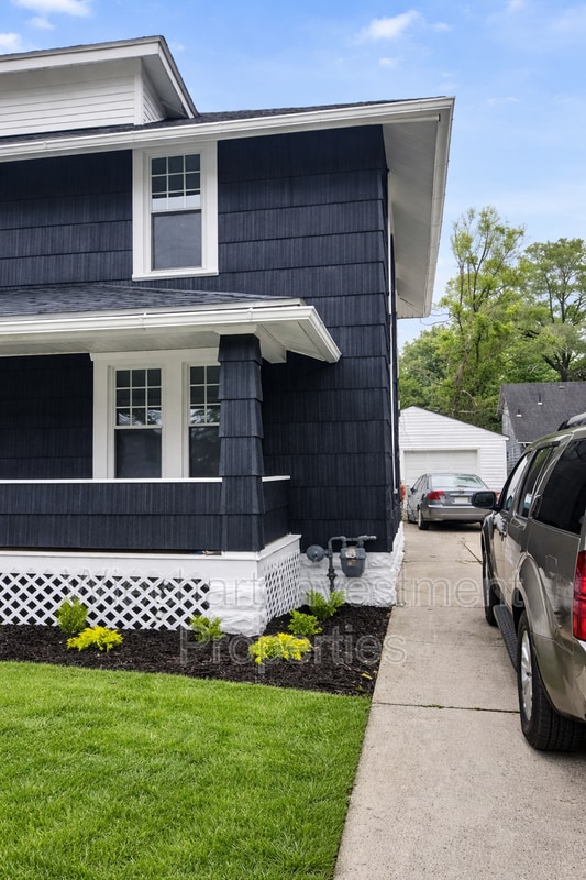 Photo - 447 Hazel Ave