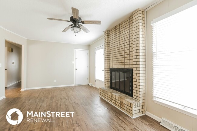 Photo - 5820 NW Aspen Ln