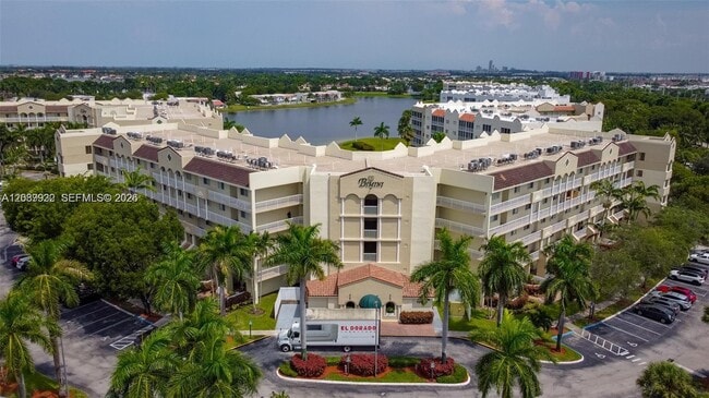 Building Photo - 10710 NW 66th St Unit 105