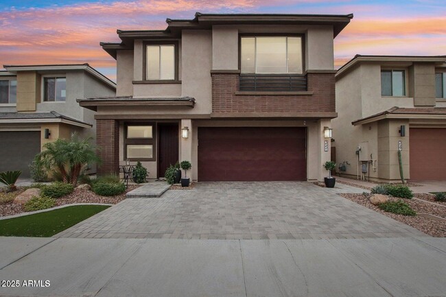 Photo - 3551 E Louise Dr House