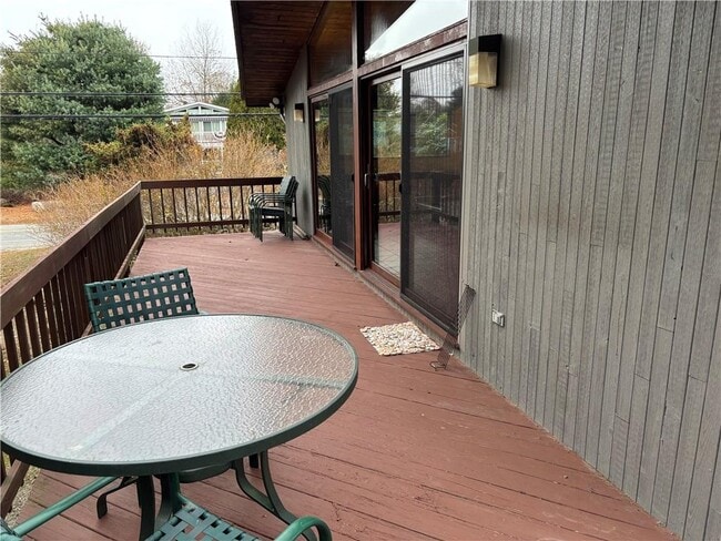 Photo - 278 Charlestown Beach Rd