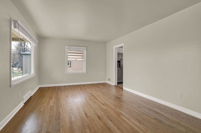 Photo - 2318 Templeton Gap Rd