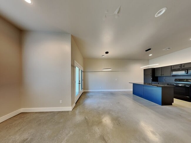 Photo - 213 Wright St