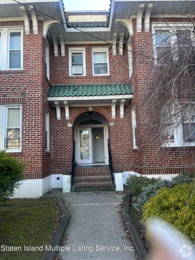 Building Photo - 542 Broadway Rental