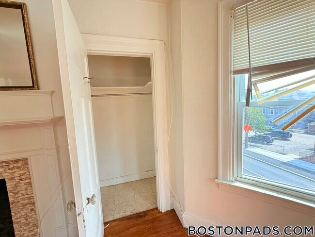 Photo - 44 Central St Unit 1