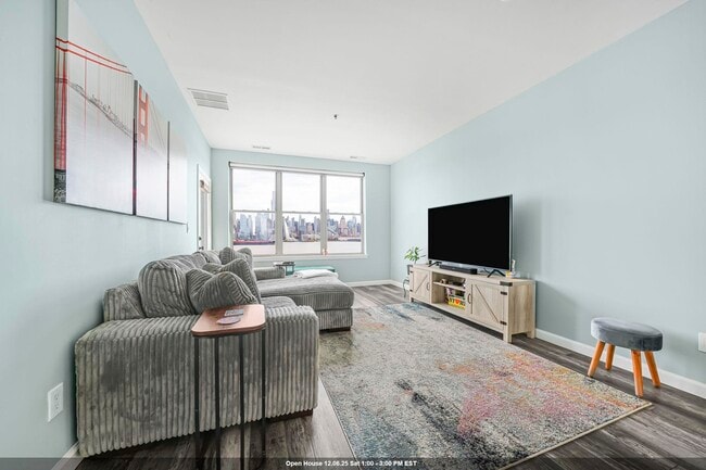 Building Photo - 26 Ave at Port Imperial Unit 301