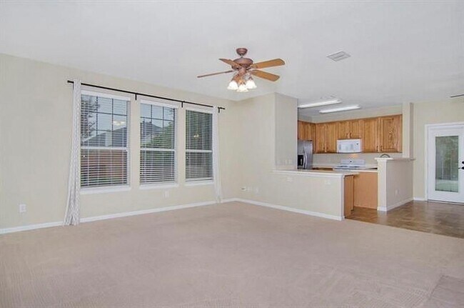8409 Island Ct