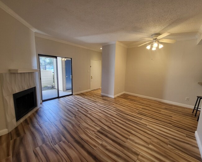 Photo - 7025 Holiday Dr